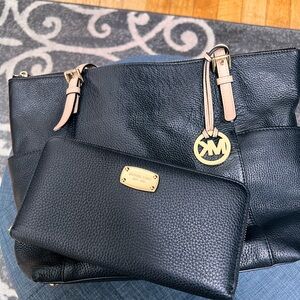 Michael Kors Black and Gold Shoulder Bag with Wallet